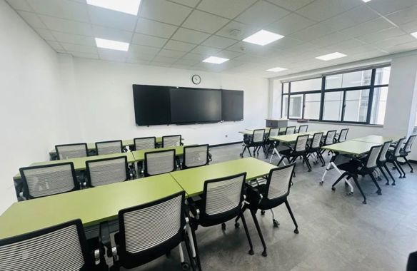 智能化教室（306室）