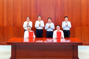 我省与教育部签署合作协议共建首个全国高校区域技术转移转化中心