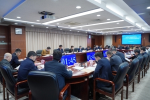 省教育厅召开2024年度机关处室和直属事业单位综合考核述职述责述廉评议会