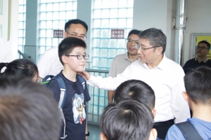 省教育厅调研检查秋季学期开学工作
