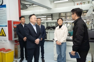 杨树兵赴南京航空航天大学调研检查实验室安全工作