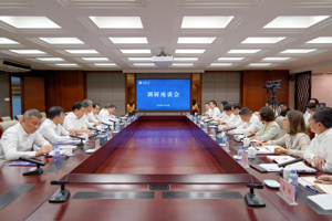 怀进鹏调研江南大学