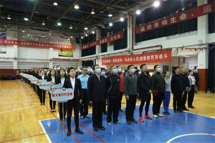 奏唱国歌.jpg